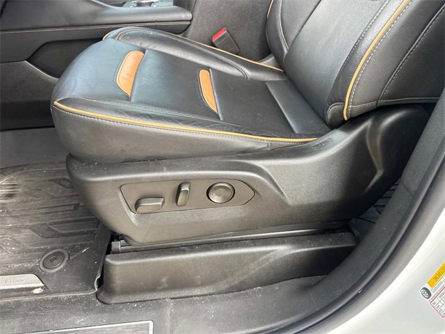 2022 Gmc Yukon XL AT4 photo 16