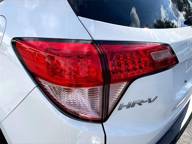 2018 Honda HR-V EX photo 32