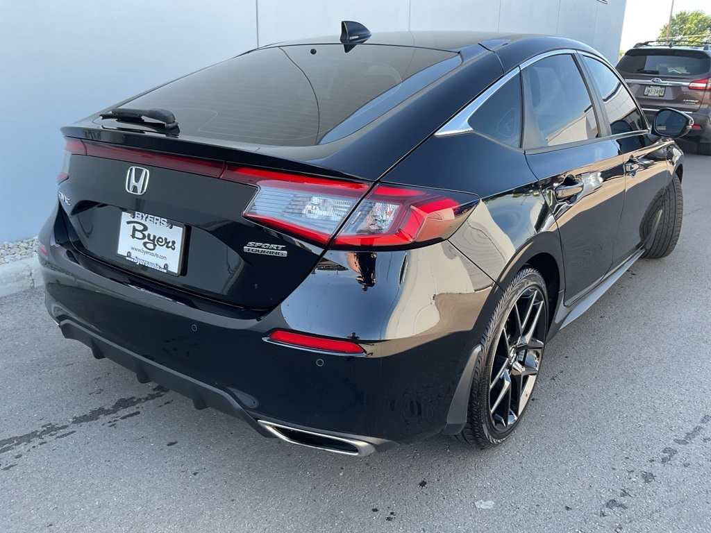 2024 Honda Civic Sport Touring photo 3