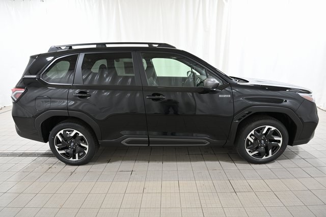 2025 Subaru Forester Limited photo 12