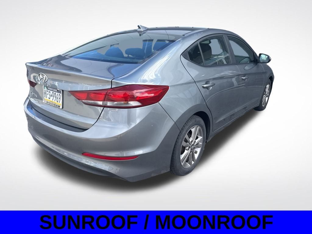 2017 Hyundai Elantra Value Edition photo 3
