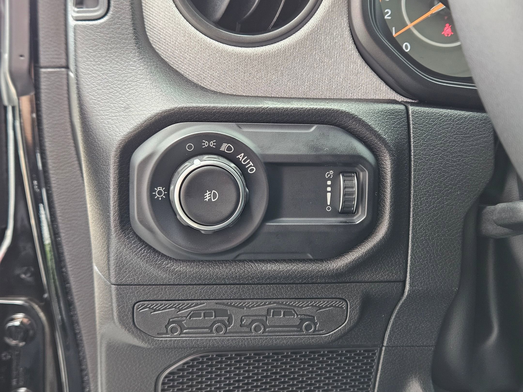 2025 Jeep Wrangler Sport S photo 18
