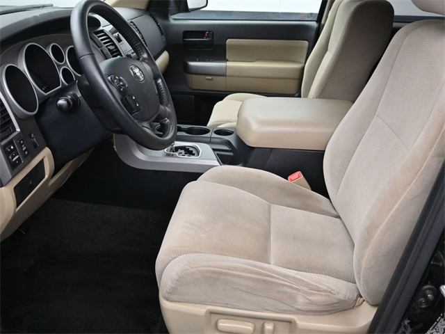 2012 Toyota Sequoia SR5 photo 9
