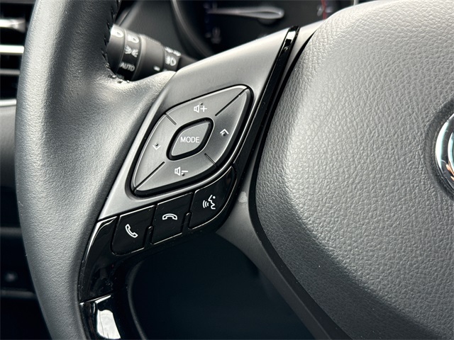 2022 Toyota C-HR Limited photo 24