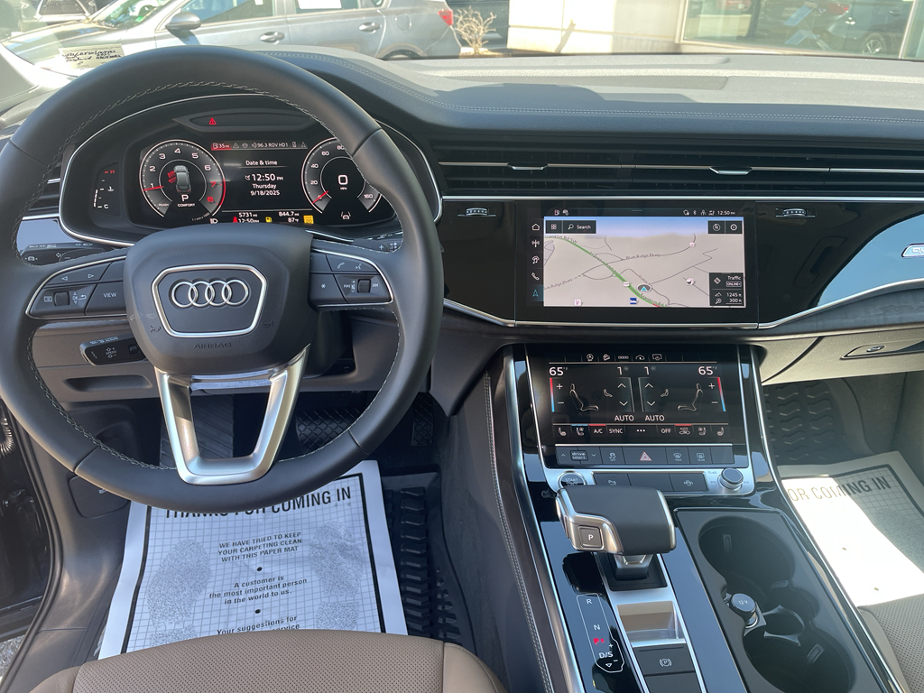 2025 Audi Q7 45 Premium Plus photo 16