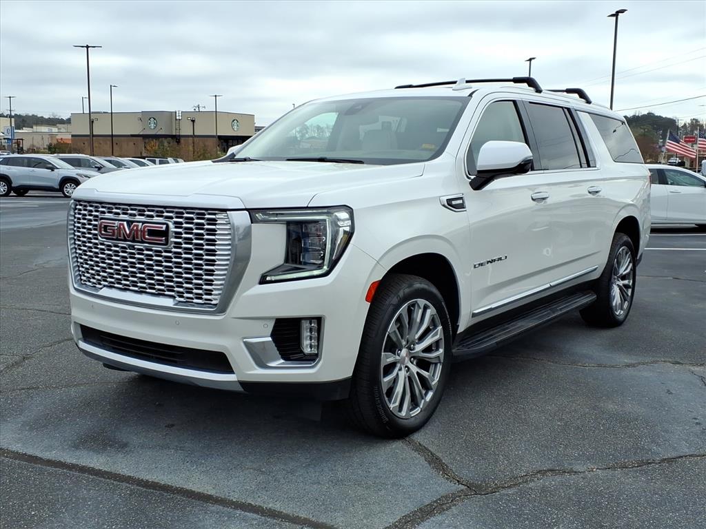 2021 GMC Yukon XL Denali's photo