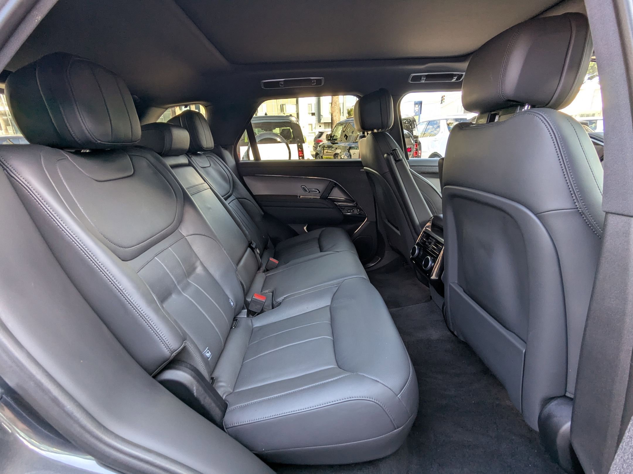 2024 Land Rover Range Rover Sport SE photo 21