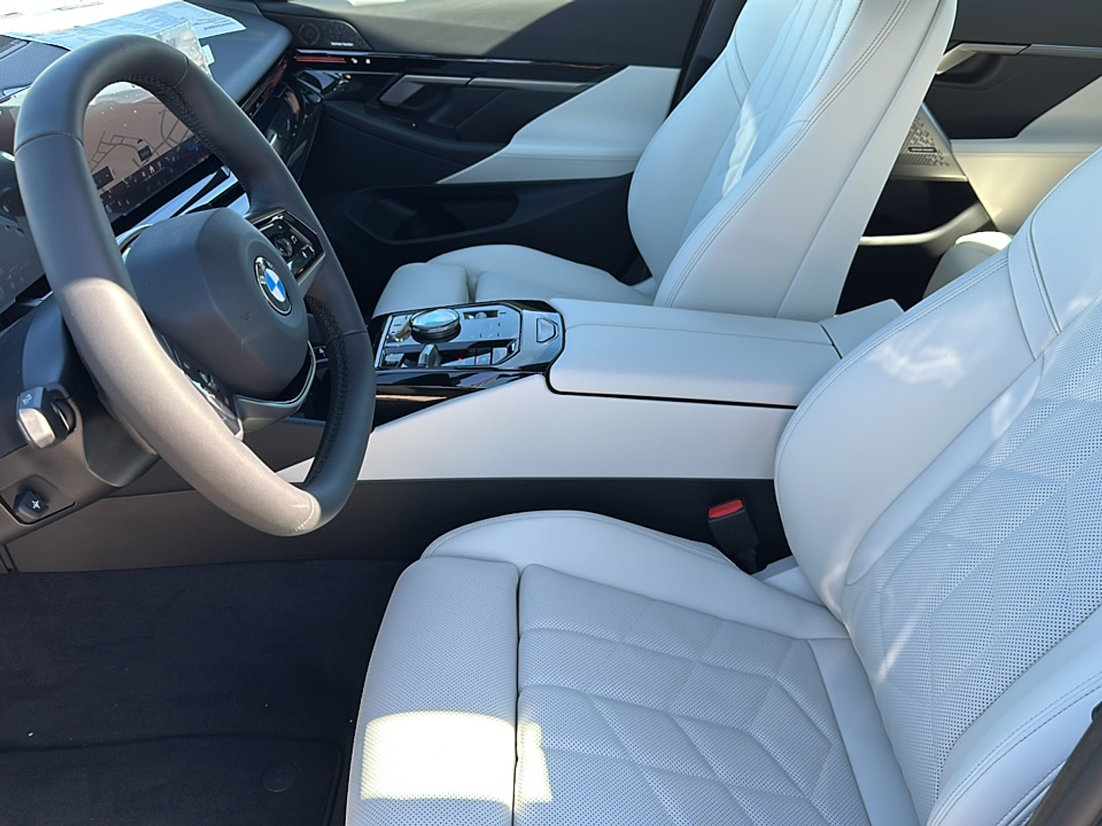 2025 Bmw 530i photo 3