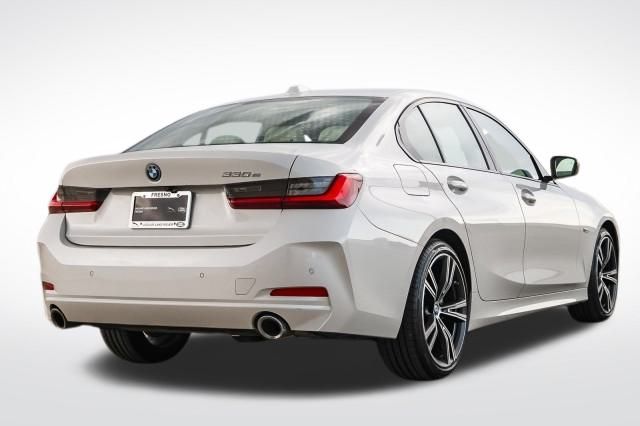 2023 Bmw 330e photo 2