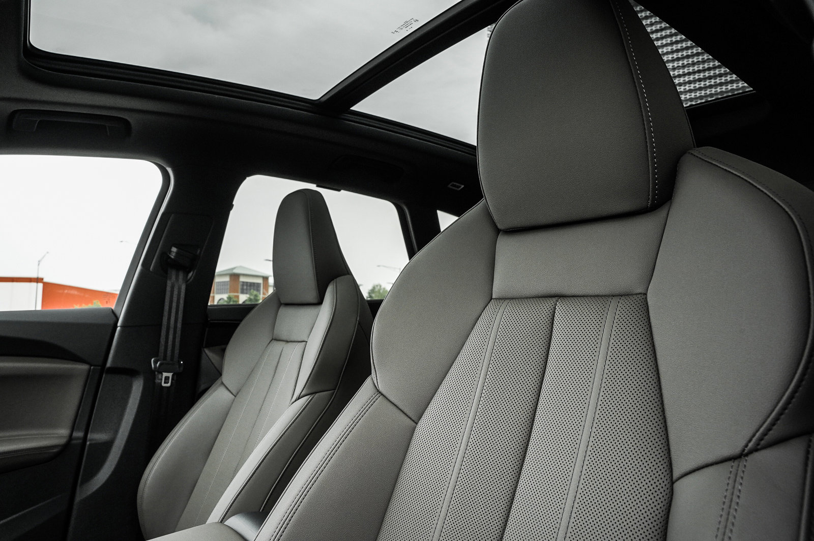 2025 Audi Q5 Premium Plus photo 7