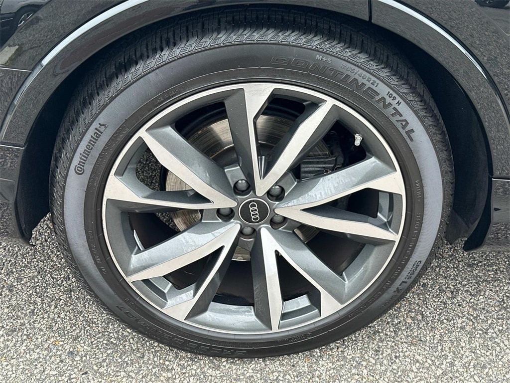 2023 Audi SQ7 Prestige photo 9