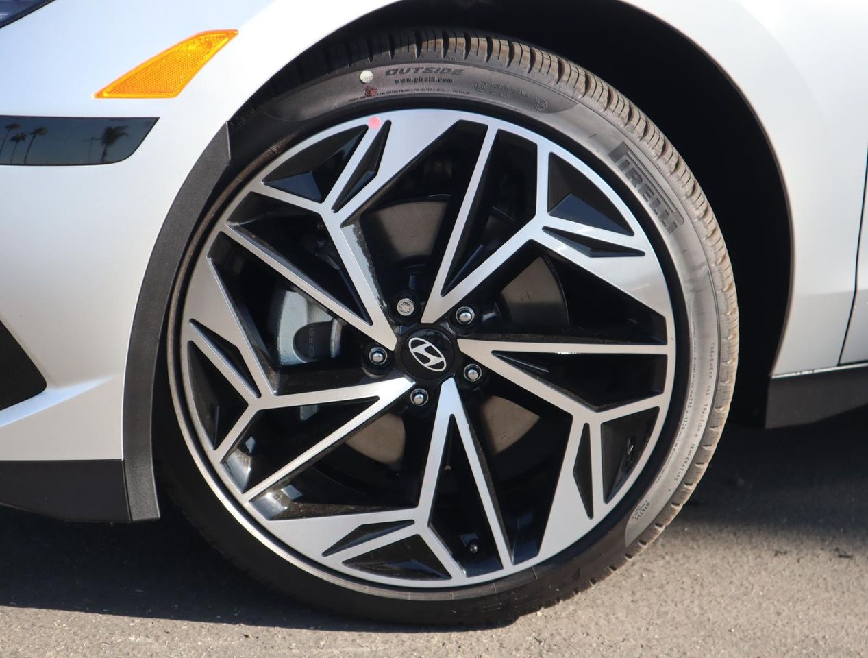 2025 Hyundai Ioniq 6 SEL photo 7