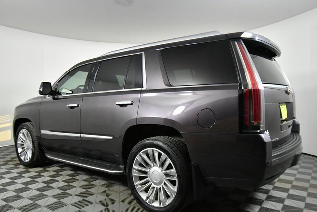 2016 Cadillac Escalade Luxury photo 13