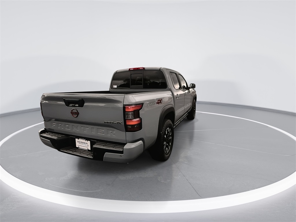 2022 Nissan Frontier PRO-4X photo 8