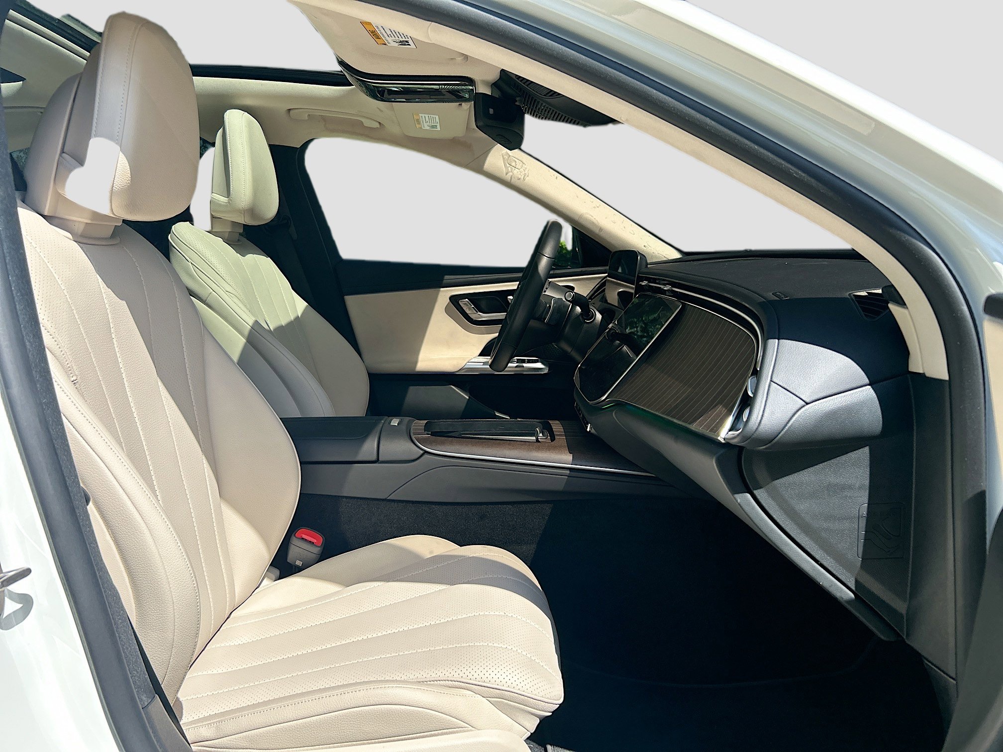 2025 Mercedes Benz E 350 photo 9