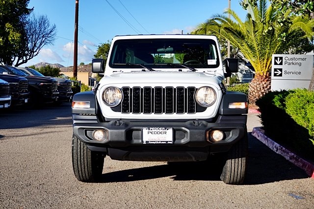 New 2026 Bright White Clear-Coat Exterior Paint Jeep Sport image 5