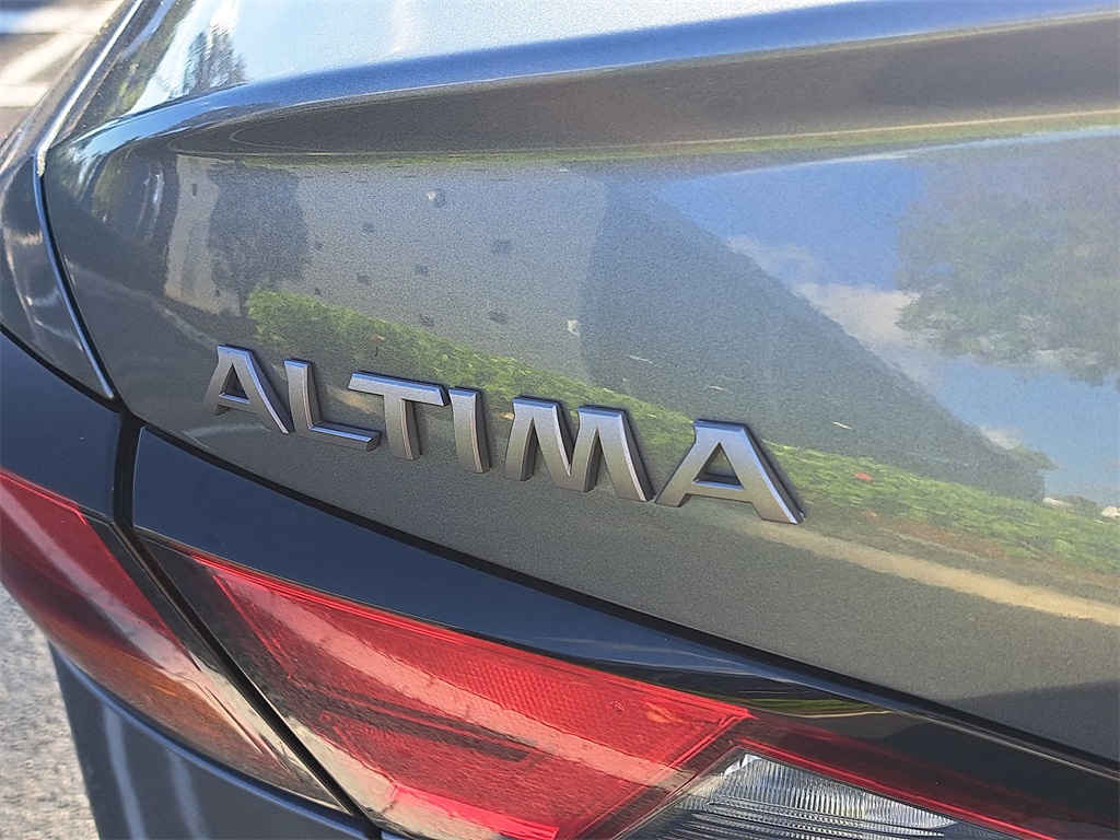 2023 Nissan Altima 2.5 SV photo 8