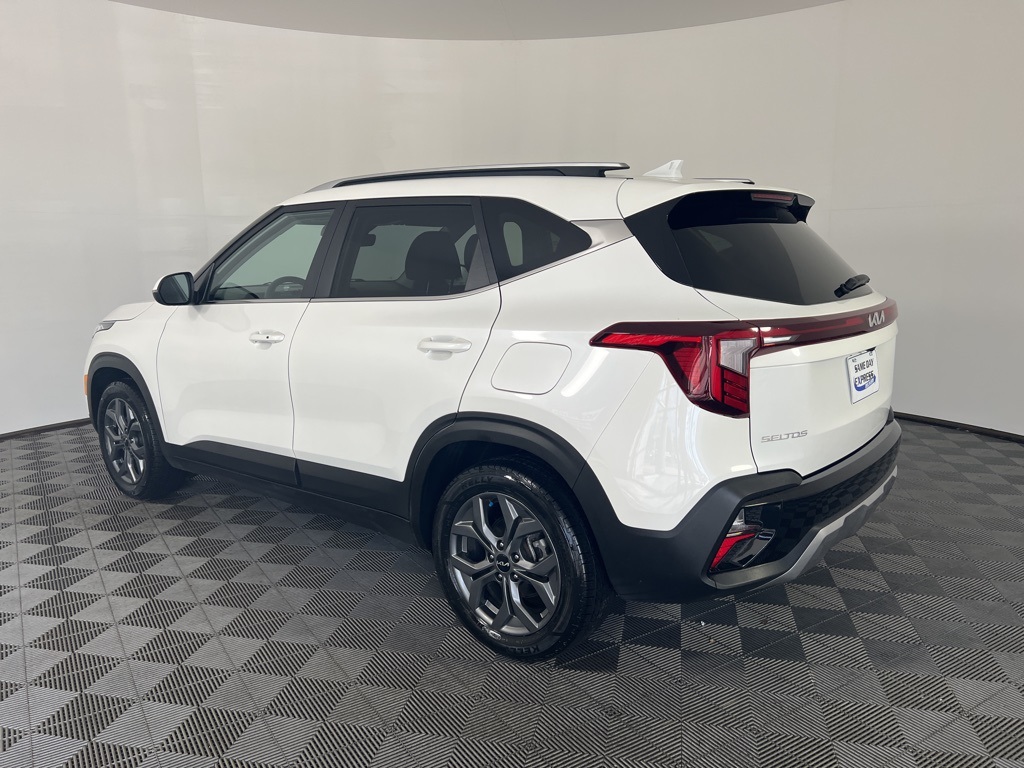 2024 Kia Seltos S photo 20