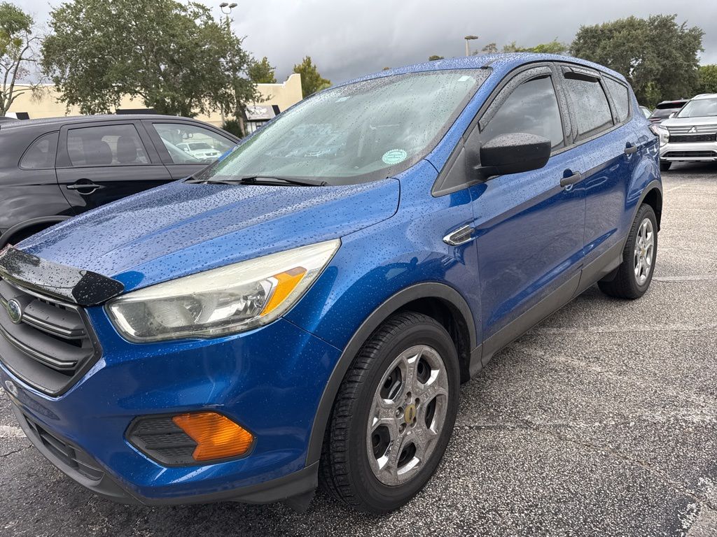 2017 Ford Escape S photo 3