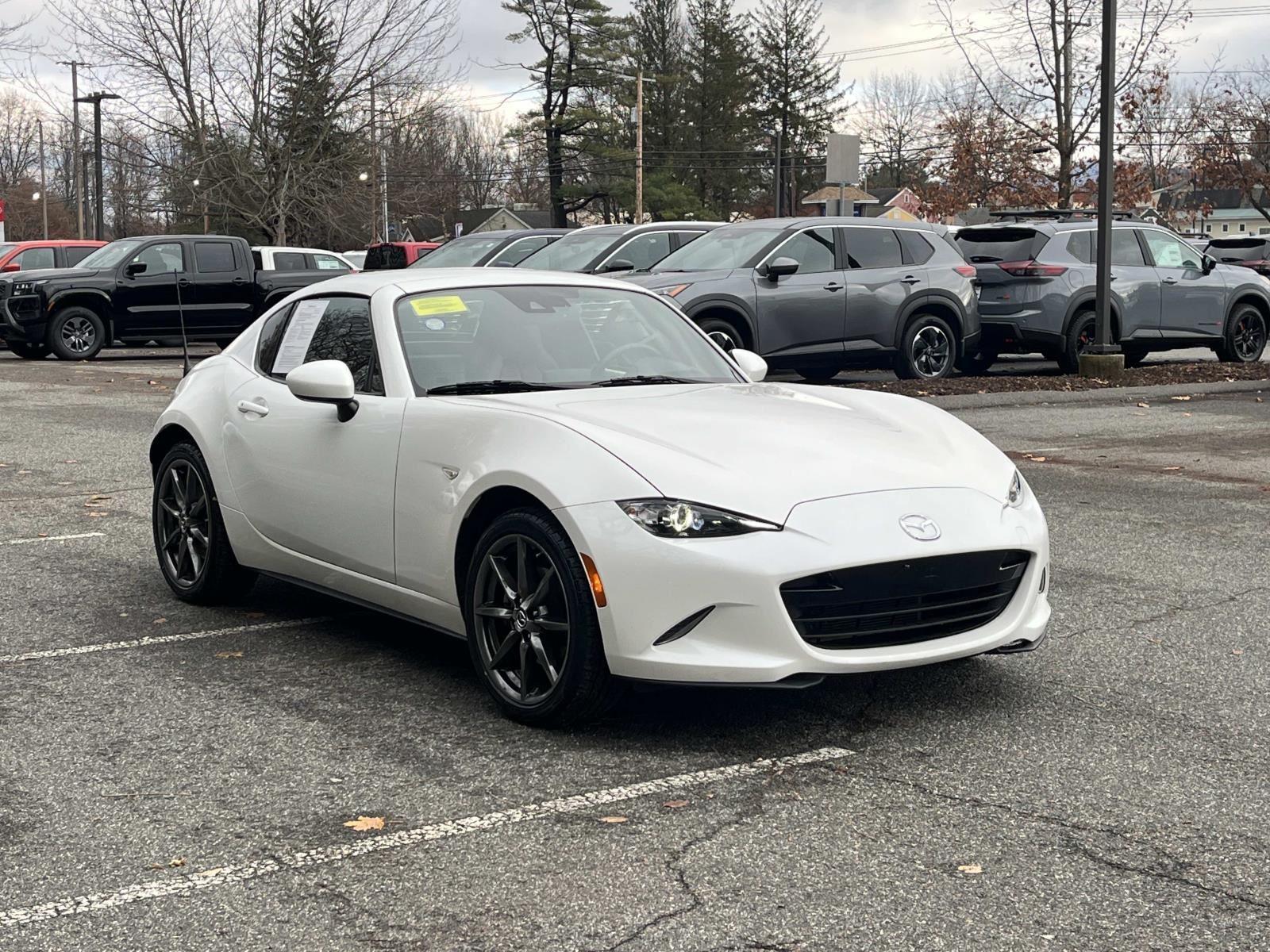 2019 Mazda MX-5 Miata Miata RF Grand Touring photo 3