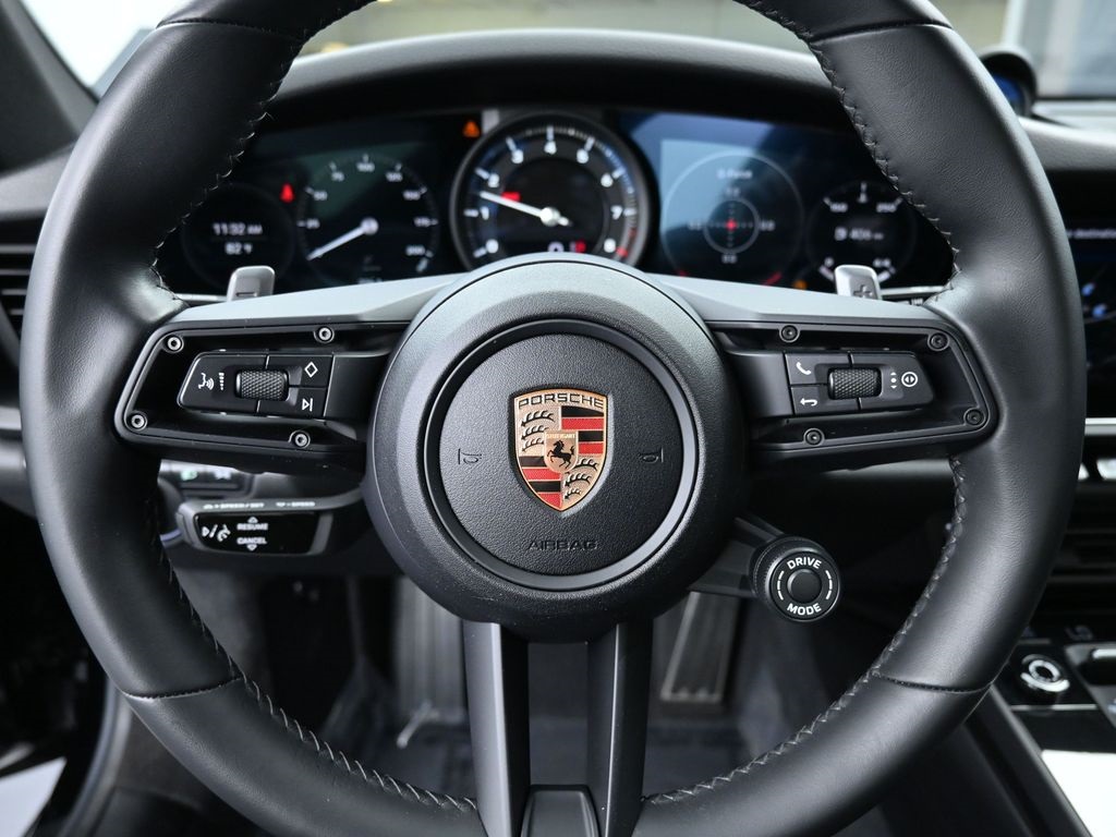2024 Porsche 911 T photo 23