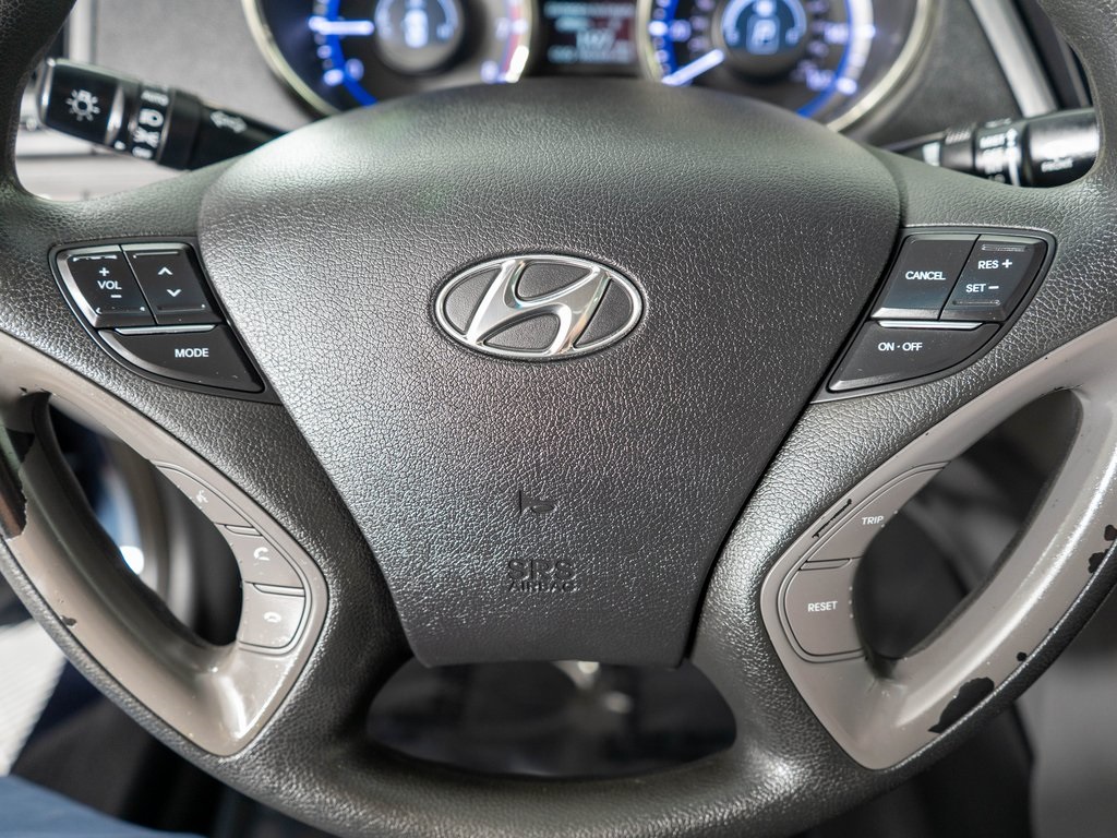 2012 Hyundai Sonata GLS photo 14