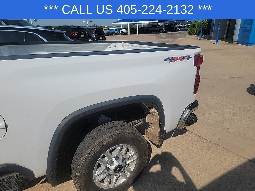 2024 Chevrolet Silverado 2500HD LT photo 11