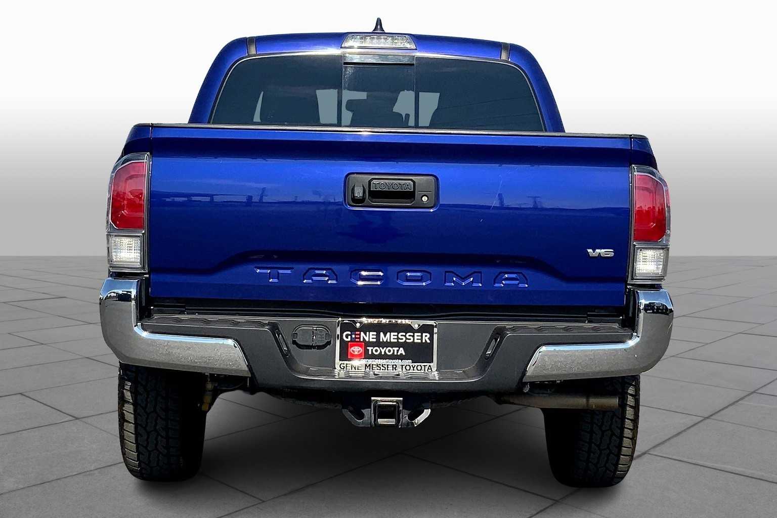 2023 Toyota Tacoma TRD Off-Road V6 photo 4