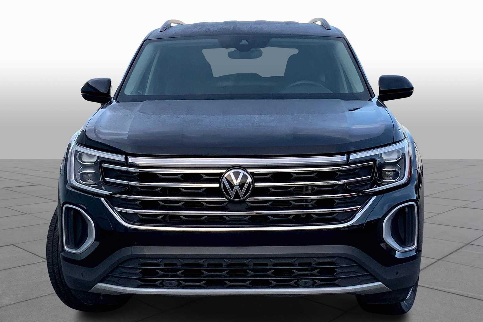 2024 Volkswagen Atlas SE Technology photo 3