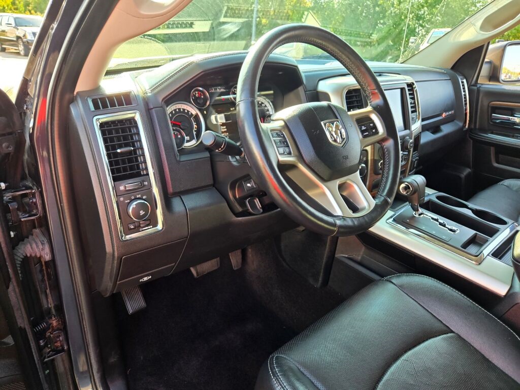 2013 Ram 1500 Laramie photo 20