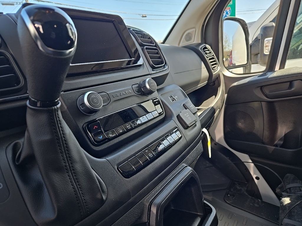 2025 Ram ProMaster 2500 photo 4
