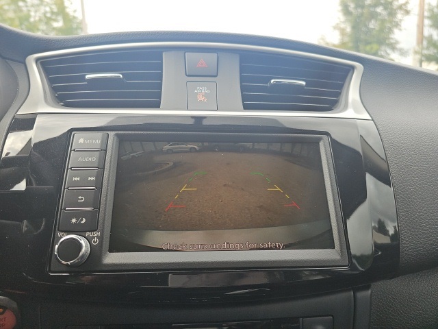 2019 Nissan Sentra SV photo 9
