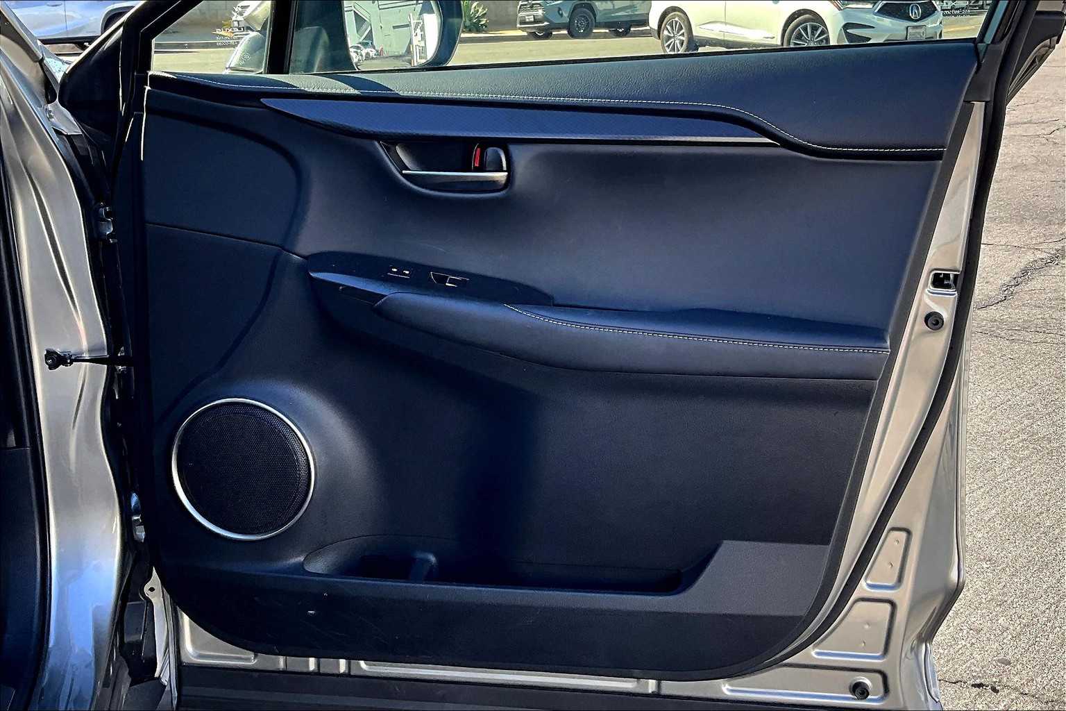 2020 Lexus NX 300 photo 21