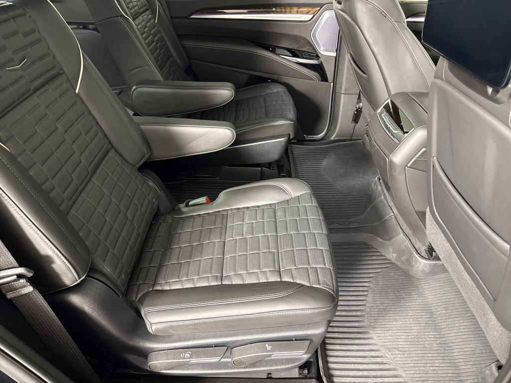 2025 Cadillac Escalade Sport Platinum photo 13