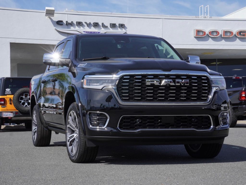 New 2026 Diamond Black Crystal Pearl-Coat Exterior Paint RAM Tungsten image 1