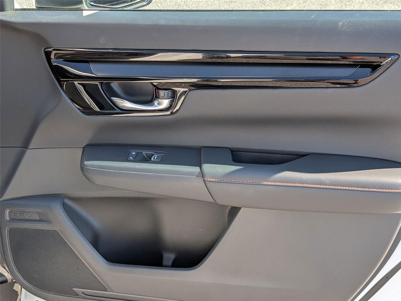2025 Honda CR-V Hybrid Sport Touring photo 34