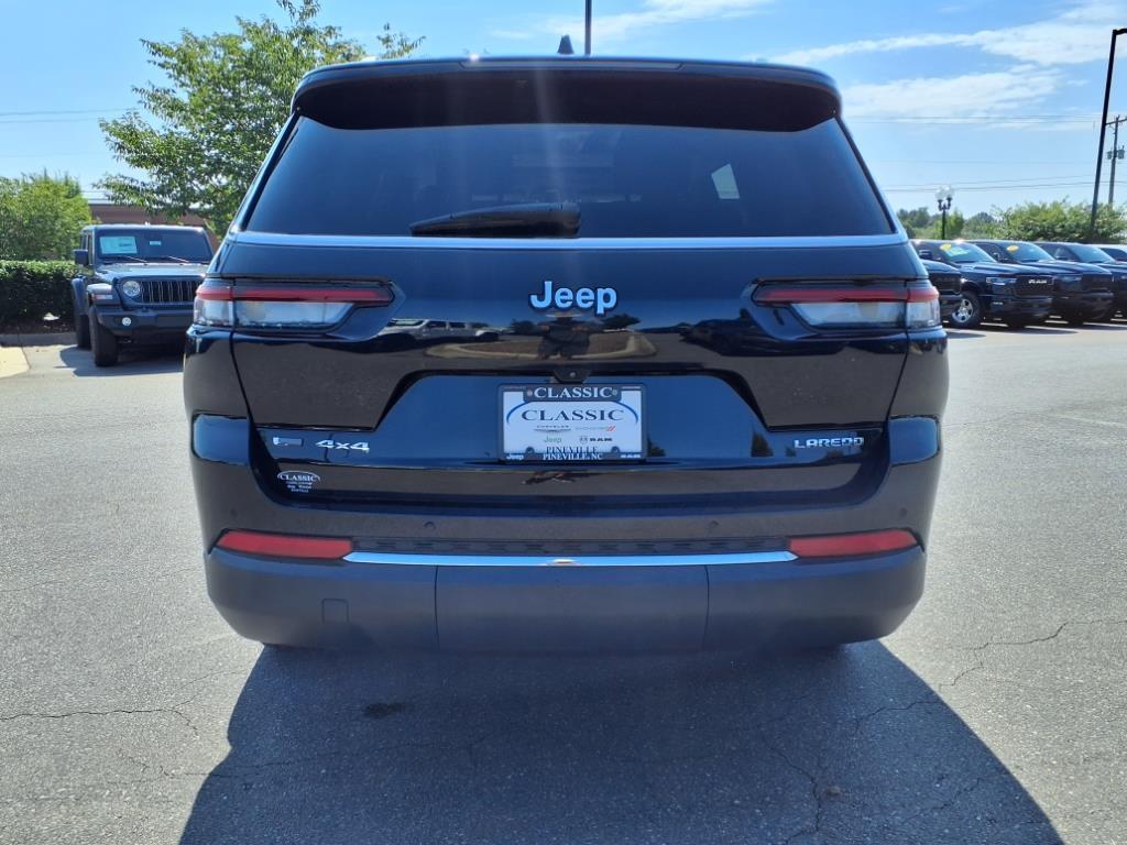 2022 Jeep Grand Cherokee Laredo photo 17