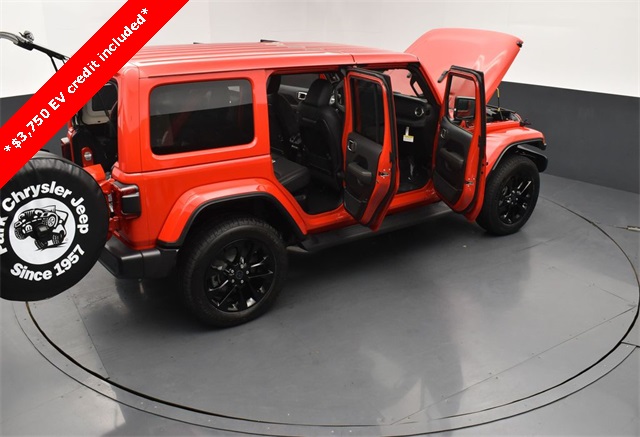 2025 Jeep Wrangler Sahara 4xe photo 28