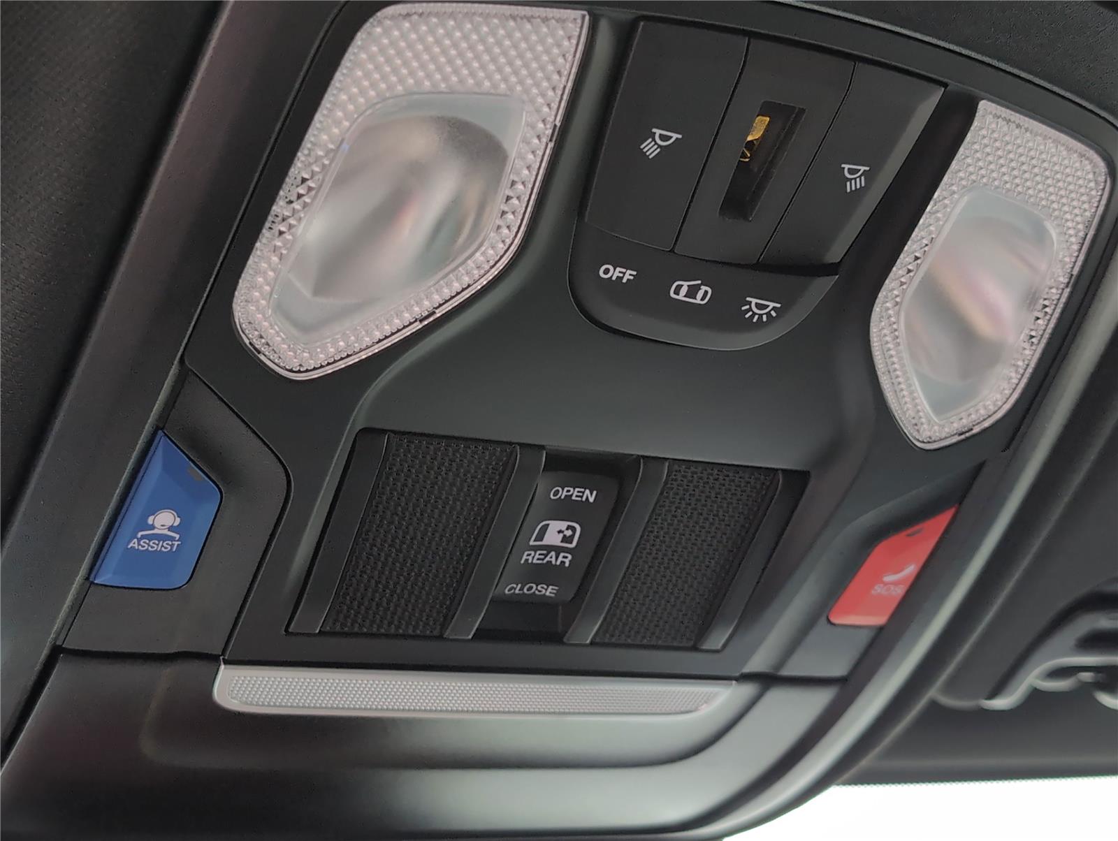 2025 Ram 2500 Tradesman photo 12