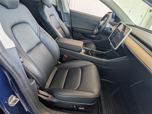 2019 Tesla Model 3 Long Range photo 15