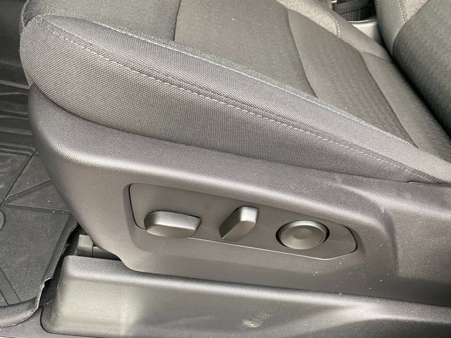 2025 Chevrolet Silverado 1500 LT photo 14