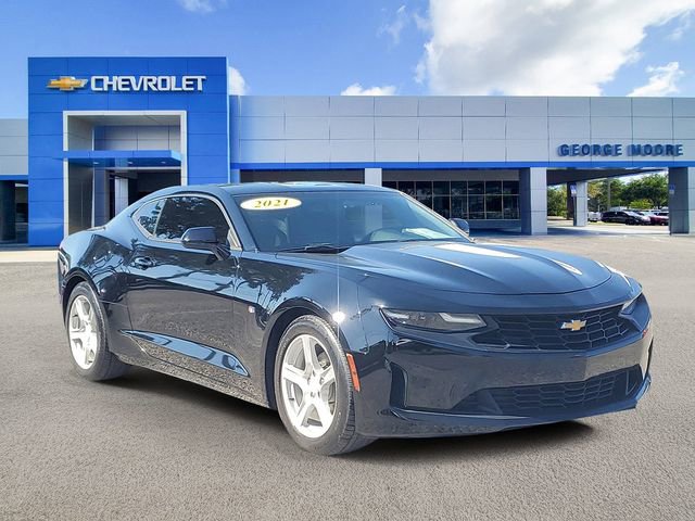 2021 Chevrolet Camaro 1LT's photo