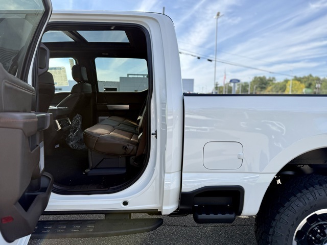 2026 Ford F-350 King Ranch photo 34
