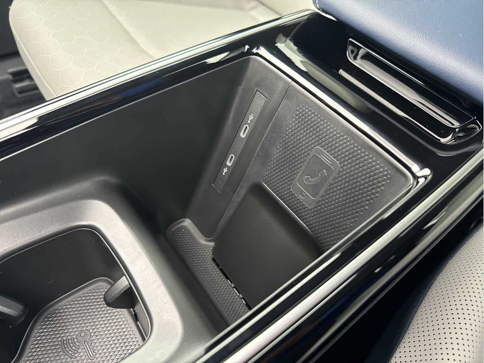 2025 Volkswagen ID.4 Pro S photo 48