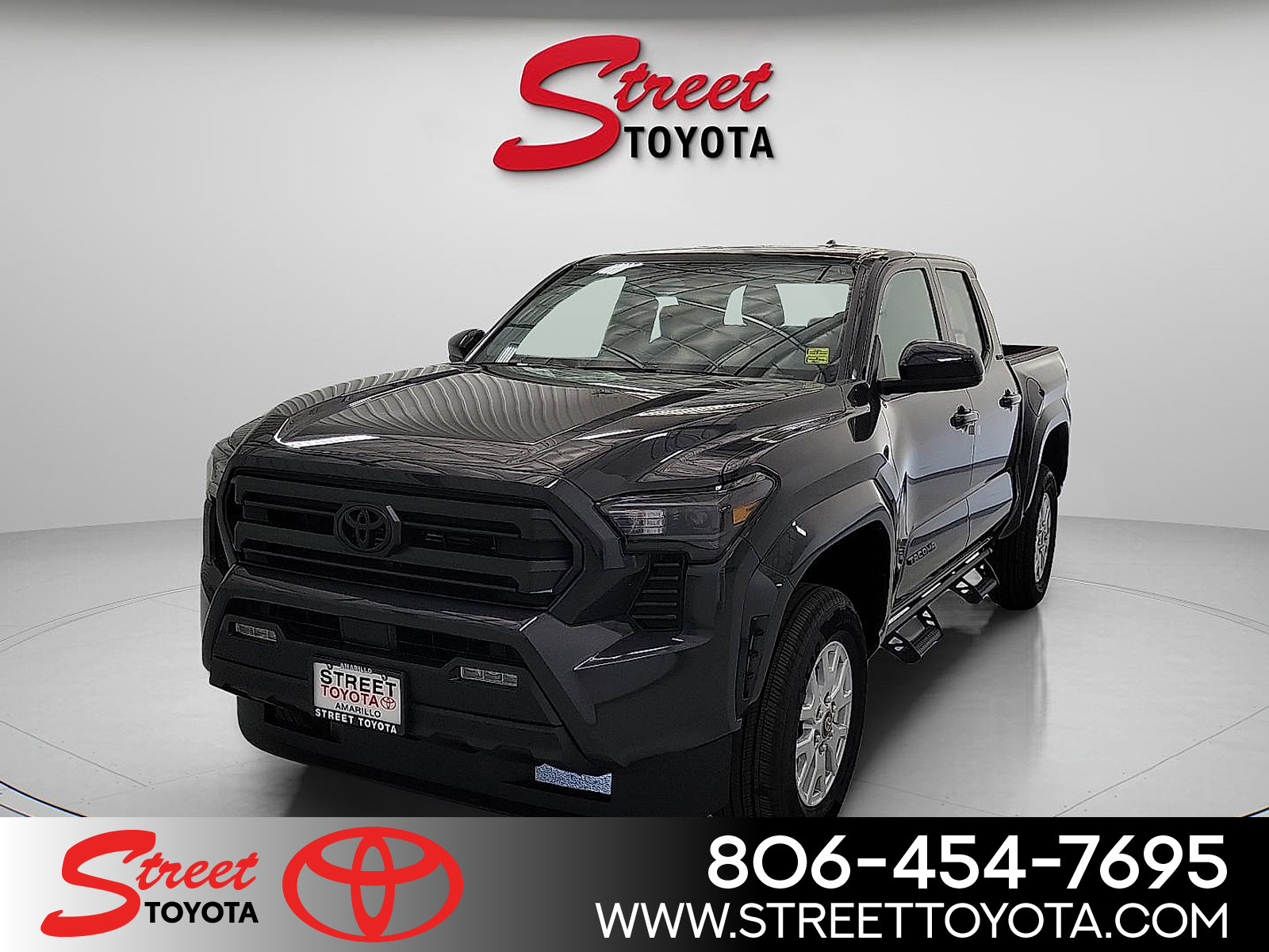 2025 Toyota Tacoma SR5's photo