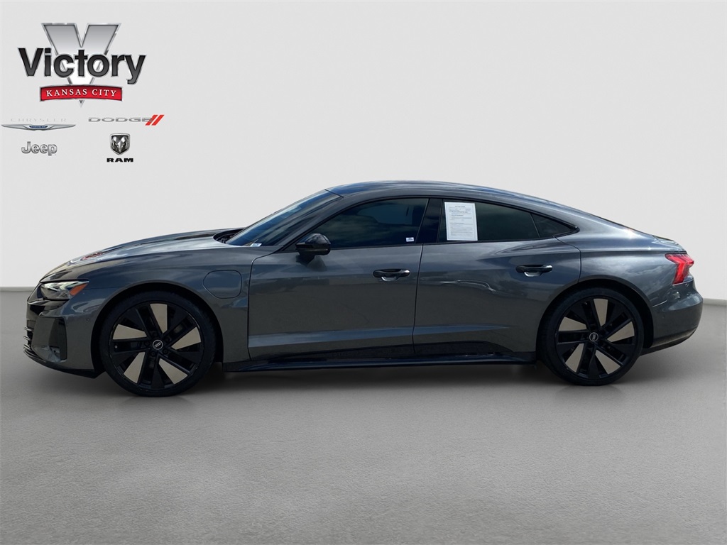 2022 Audi e-tron GT Prestige photo 4