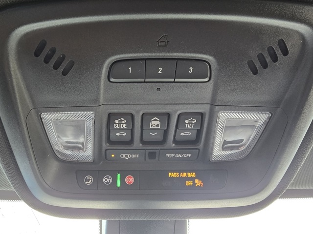 2022 Chevrolet Traverse High Country photo 17
