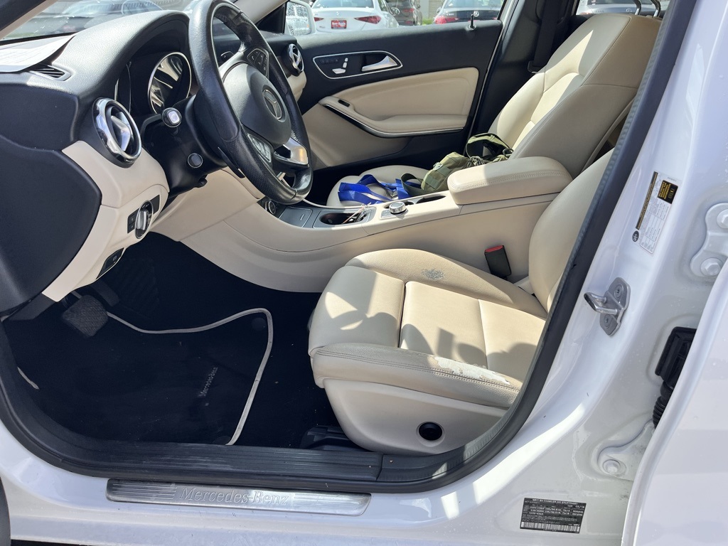 2018 Mercedes Benz GLA 250 photo 3