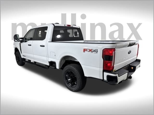 2025 Ford F-250 photo 3
