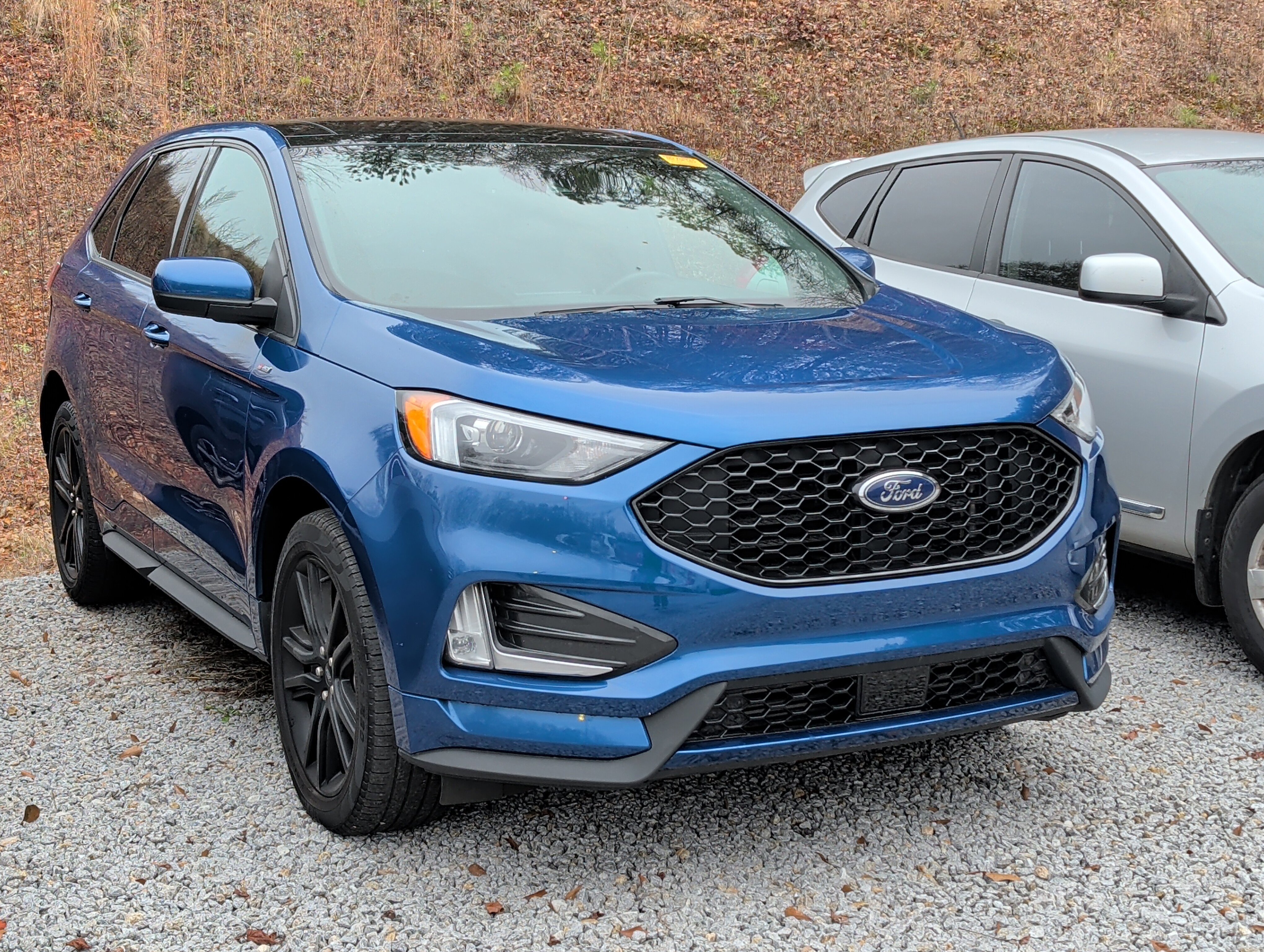 2022 Ford Edge ST-Line's photo